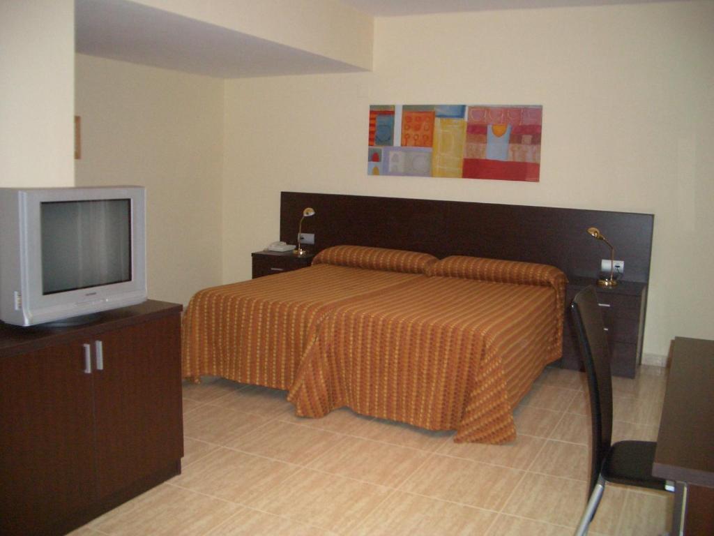 غانديسا Hotel Pique الغرفة الصورة
