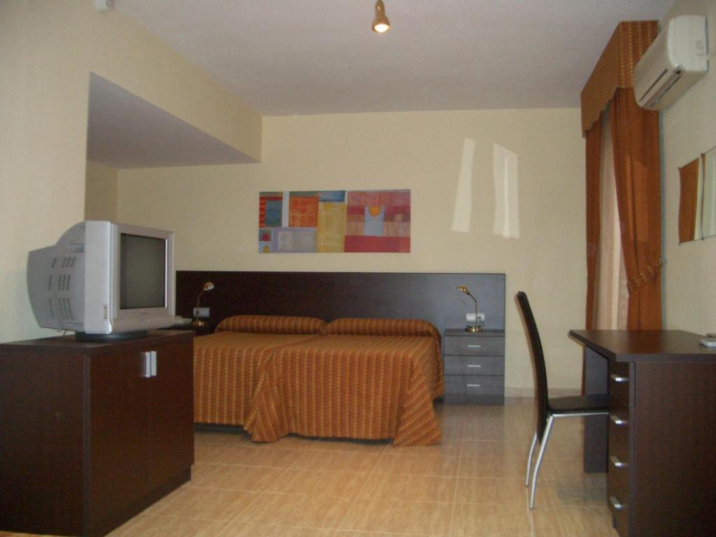 غانديسا Hotel Pique الغرفة الصورة