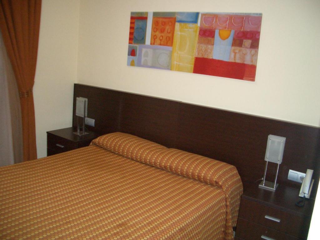 غانديسا Hotel Pique الغرفة الصورة